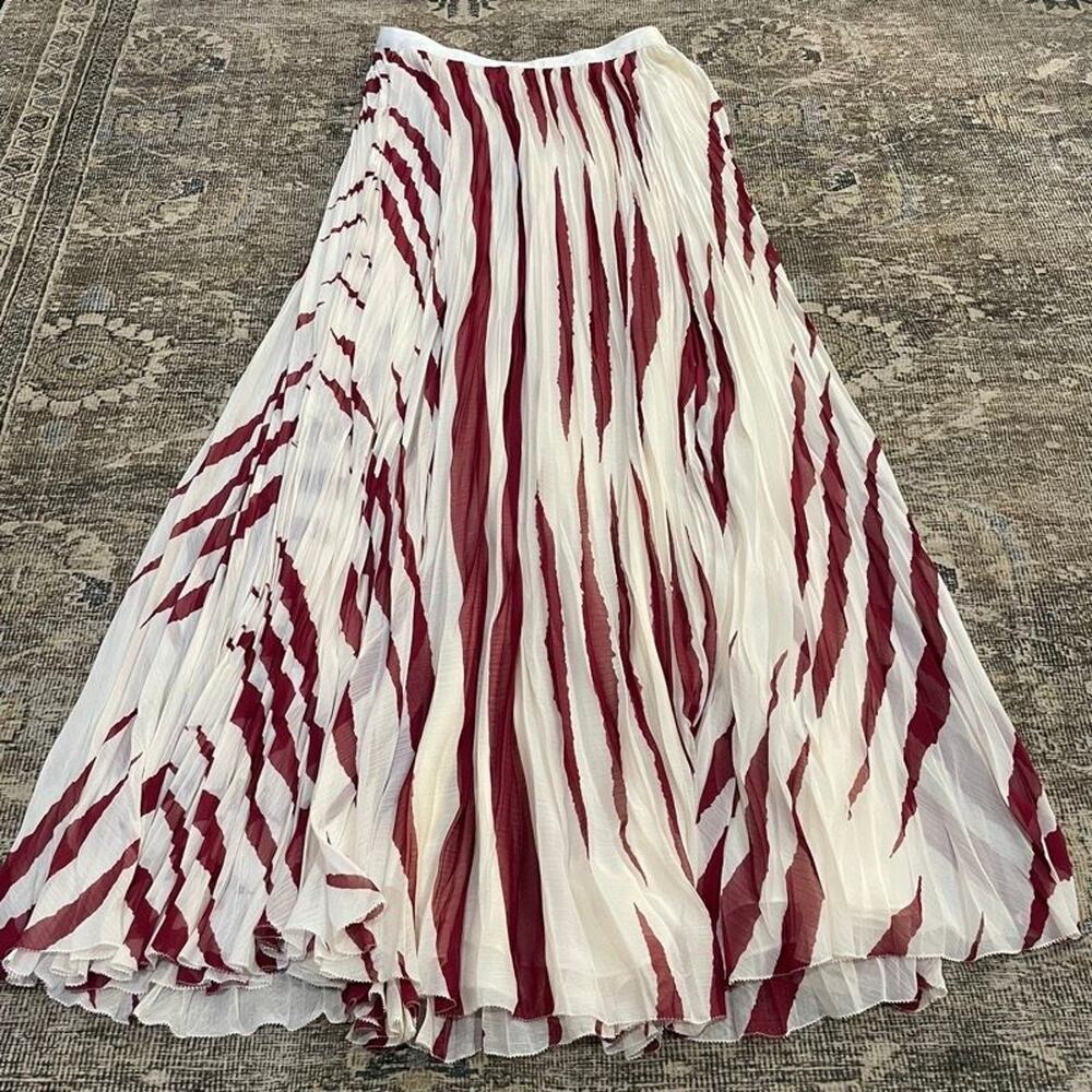 Tory Burch Pleated Maxi Skirt Ivory Red Zebra Stripe Chiffon Size 6 Style 36092